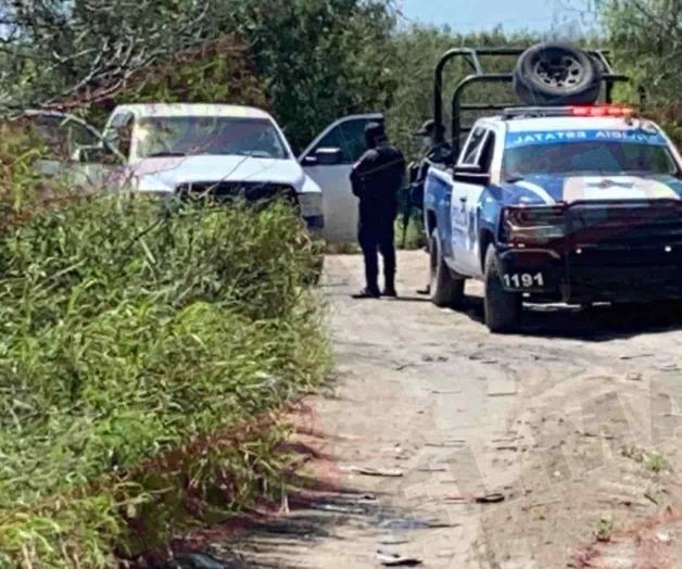 Hallan en baldío cuerpo de mujer en descomposición