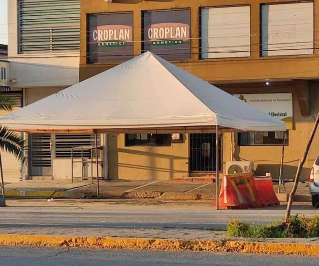 Levantan plantón instalado en el Consejo Electoral