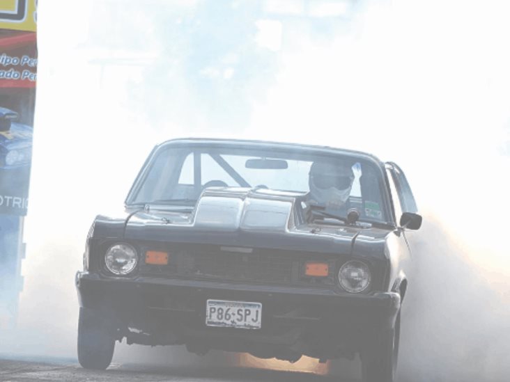 ¡Fiesta en la pista! ¡Fiesta en la pista!