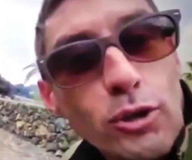 VIDEO: Reportero aficionado se quema al tocar la lava del volcán La Palma