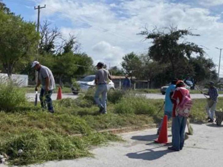 Reactivan limpieza de los camellones Reactivan limpieza de los camellones