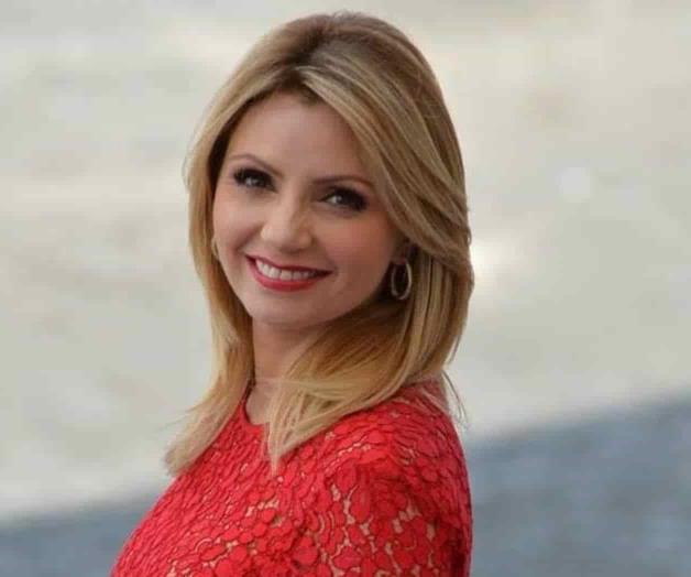 Reaparece Angélica Rivera en concierto de Alejandro Fernández