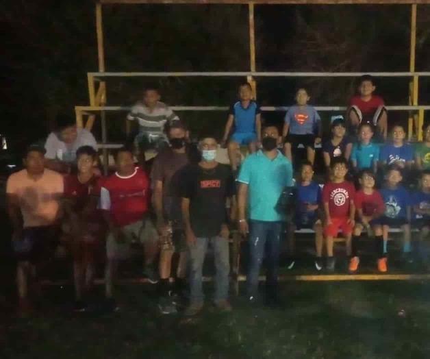 Iluminarán campo deportivo