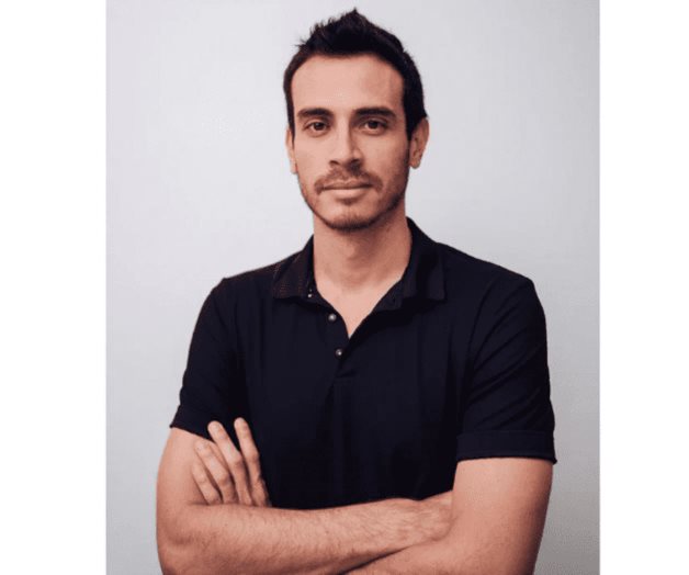 El mexicano que iba por un velero y terminó filmando una película