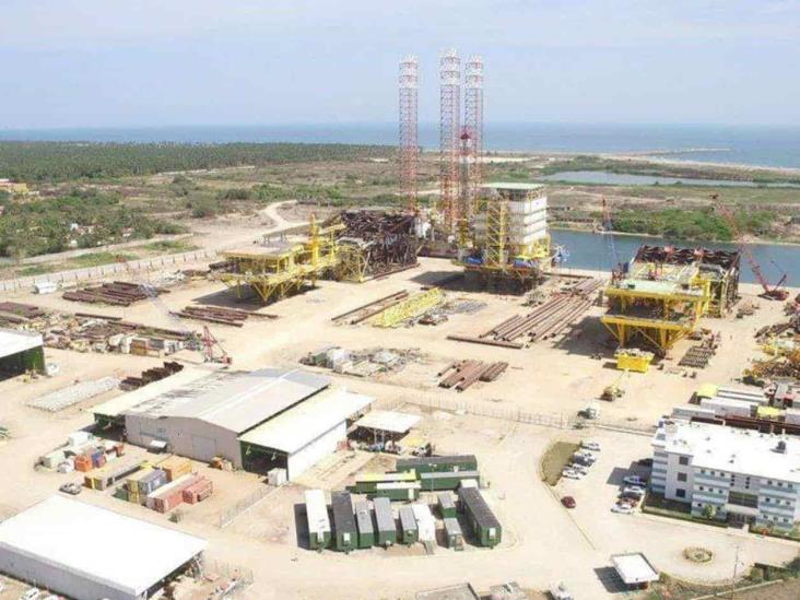 FMI pide a México posponer refinería FMI pide a México posponer refinería