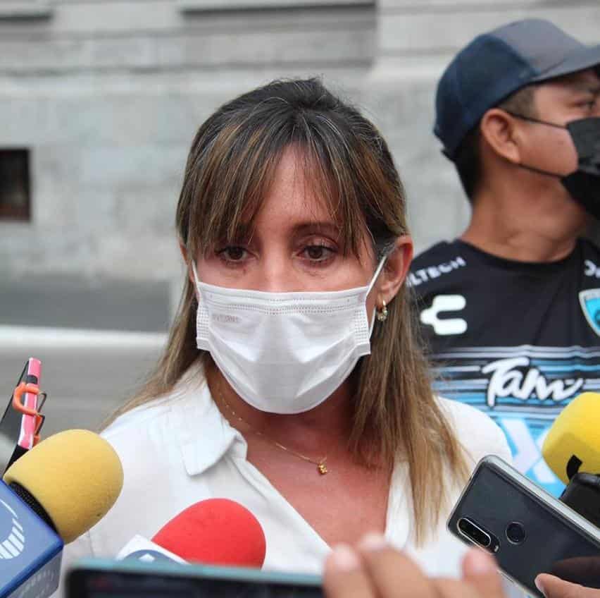 Diputada Federal Rosa Glz Azcarraga