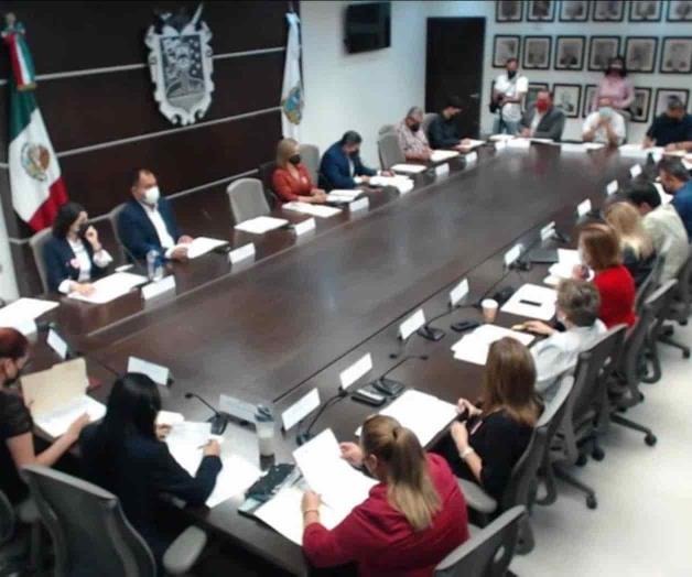 Se ausenta alcalde y nombra a su padre presidente del Patronato del sistema DIF