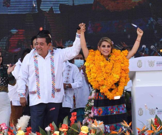 Presenta Evelyn Salgado a su gabinete para gobernar Guerrero