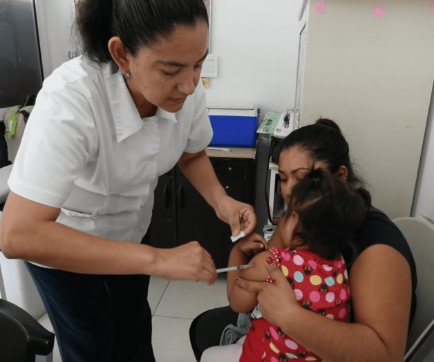 Convocan vacunación