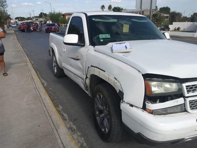 Muere hombre en accidente vial; choca contra muro y vuelca
