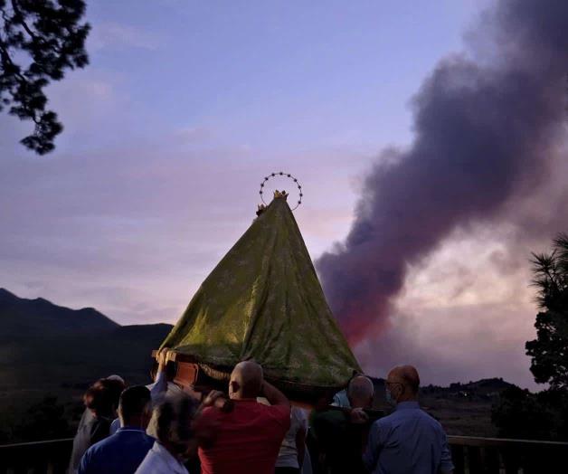 Promete España ayuda más rápida por erupción volcánica