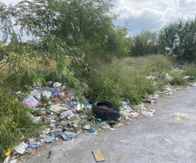 Convierten en basurero predio aledaño al CREDE Convierten en basurero predio aledaño al CREDE