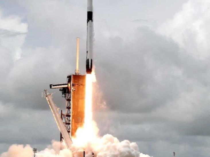 SpaceX aplaza lanzamiento de vuelo tripulado SpaceX aplaza lanzamiento de vuelo tripulado