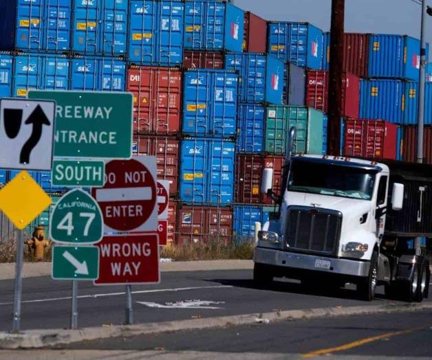 Sufren puertos por atasco de embarcaciones de carga; anuncian multas