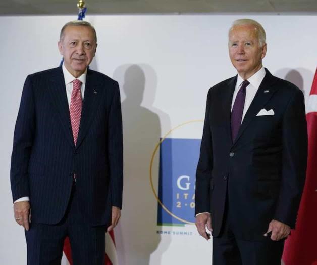Deben evitar crisis EU-Turquía: Biden