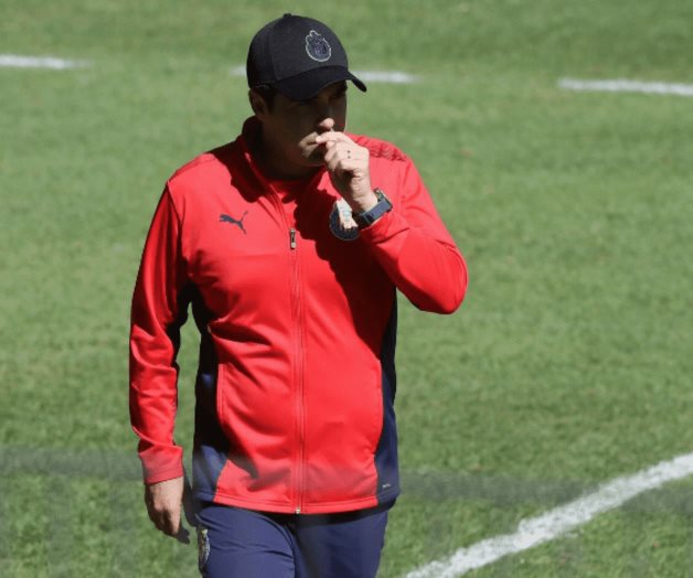 Peláez confirma a Leaño como técnico de Chivas para 2022