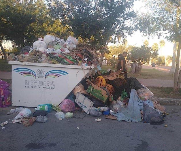 Basura invade plaza Treviño Zapata