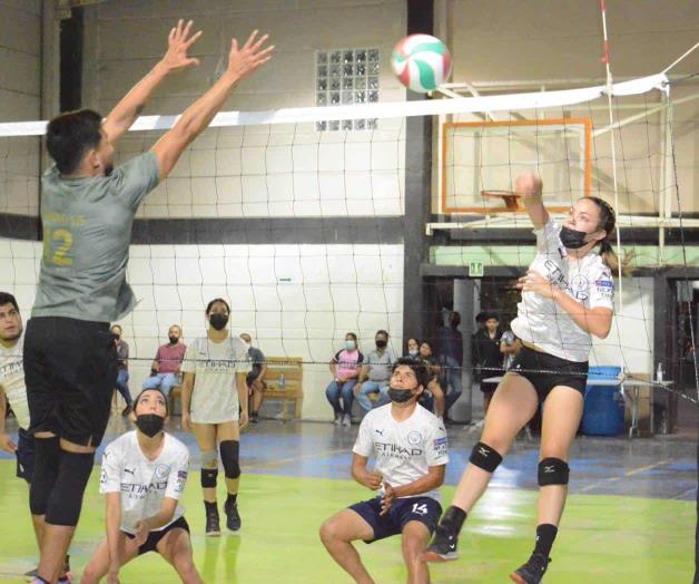 Brillan Estrellas en el torneo mixto; son campeones de la CEFIDER