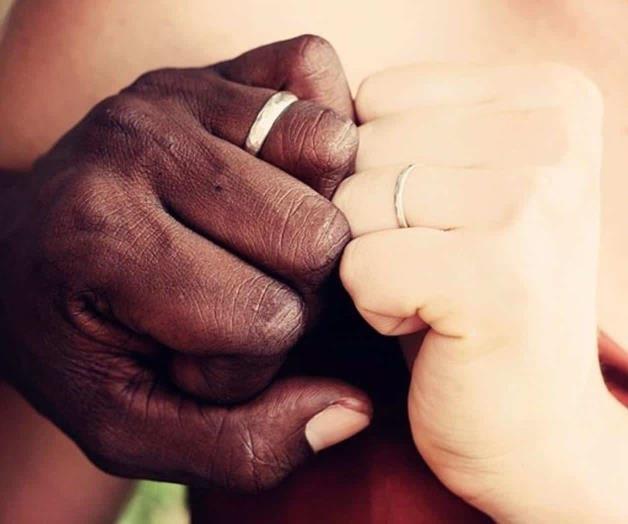 Tono de piel influye en éxito de latinos