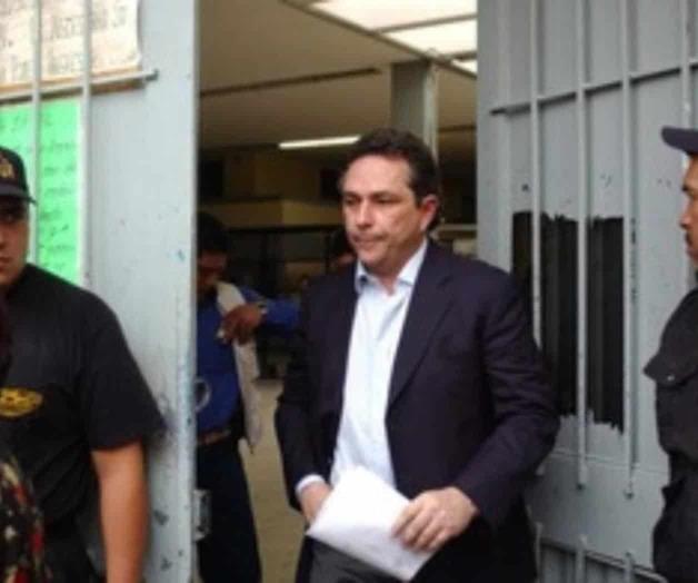 Suspenden aprehensión contra Cabal y su esposa