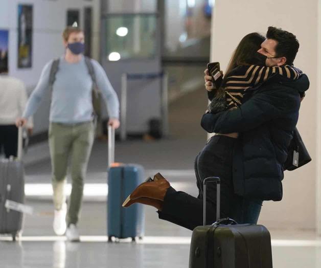 Reencuentros emotivos al eliminar restricciones
