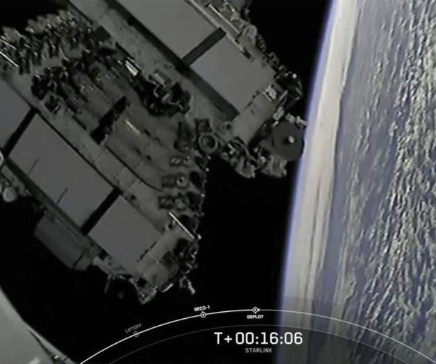 SpaceX lanza 53 satélites Starlink desde Florida