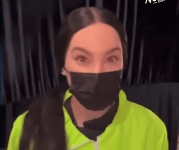 Belinda se disfraza de personal de seguridad y realiza broma