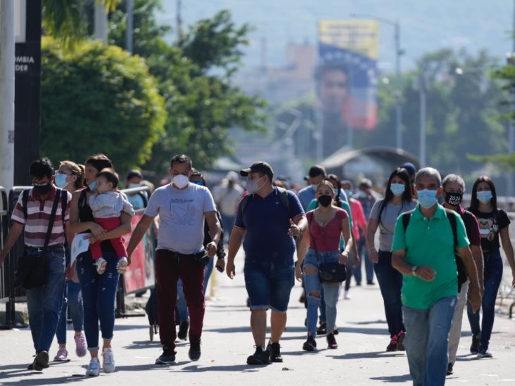 Cruzan a Colombia por vacunas contra el Covid Cruzan a Colombia por vacunas contra el Covid