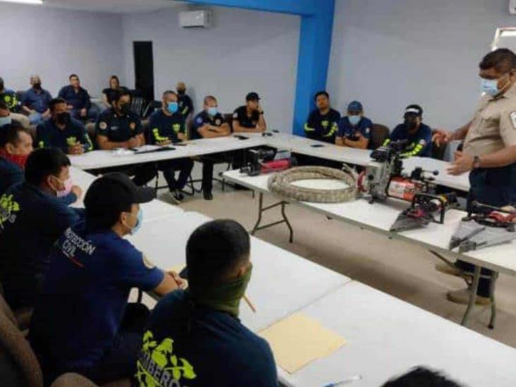 Capacitan a elementos de PC y Bomberos Capacitan a elementos de PC y Bomberos