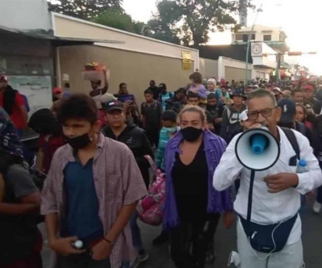 Sale de Tapachula nueva caravana de migrantes 