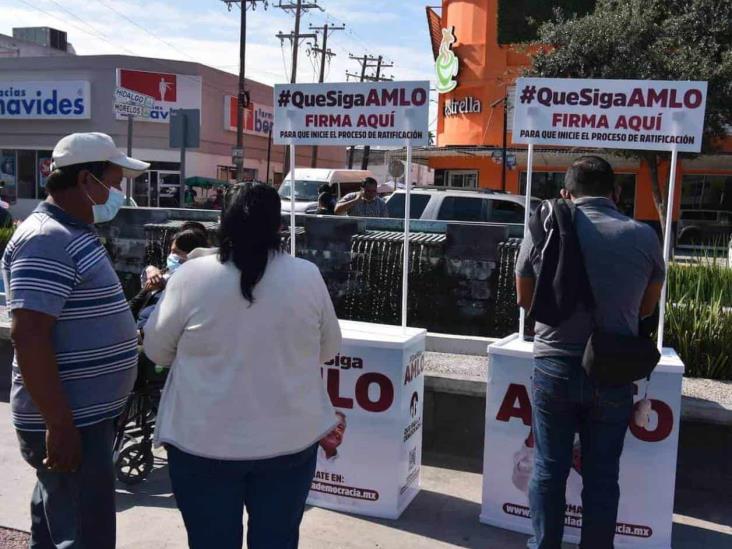 Al menos 2 mil firmas llevan para ratificación Al menos 2 mil firmas llevan para ratificación