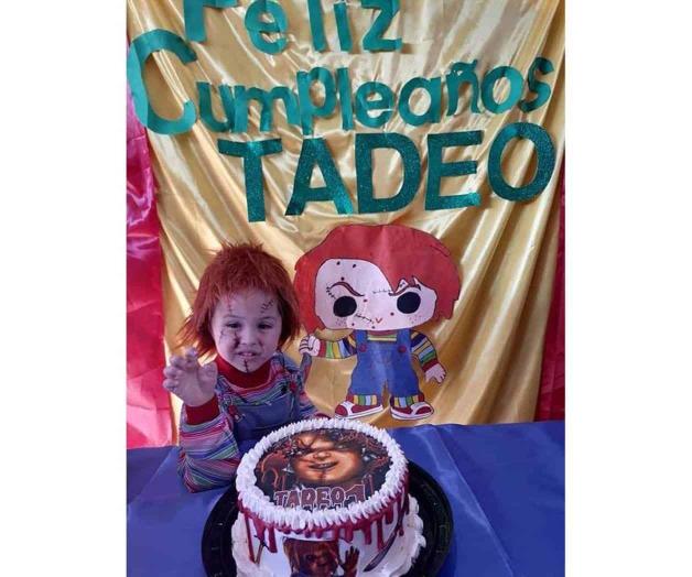 Festeja niño a lo Chucky; así lo pidió el menor Festeja niño a lo Chucky; así lo pidió el menor