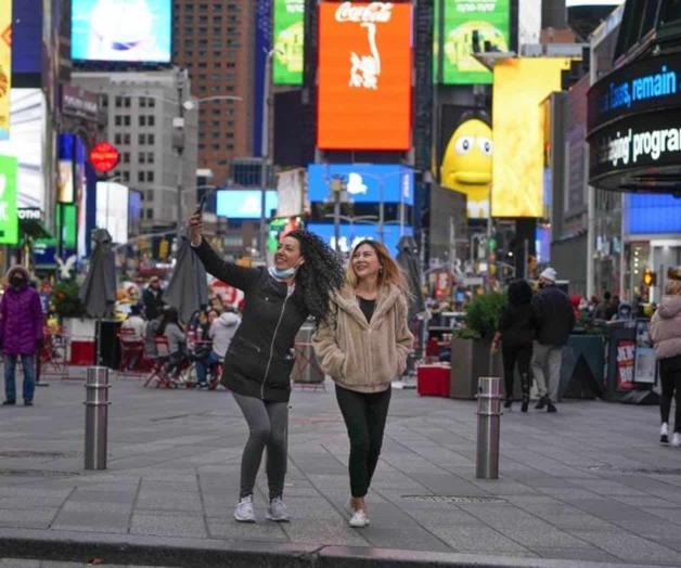 Vuelve el turismo y Times Square espera recuperar su brillo Vuelve el turismo y Times Square espera recuperar su brillo