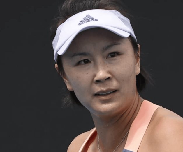 La estrella del tenis chino desaparecida reaparece en público en Beijing