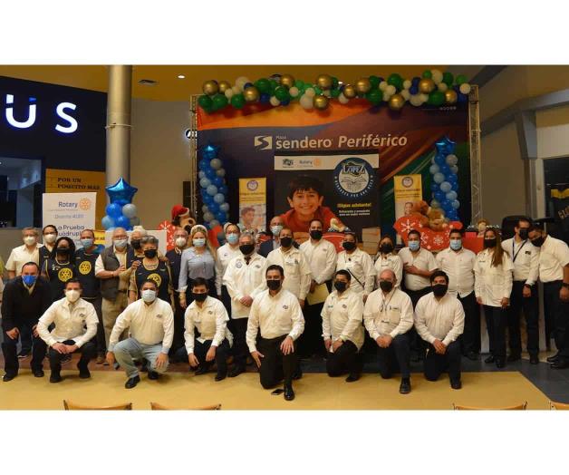 Entregan becas a jóvenes de secundaria