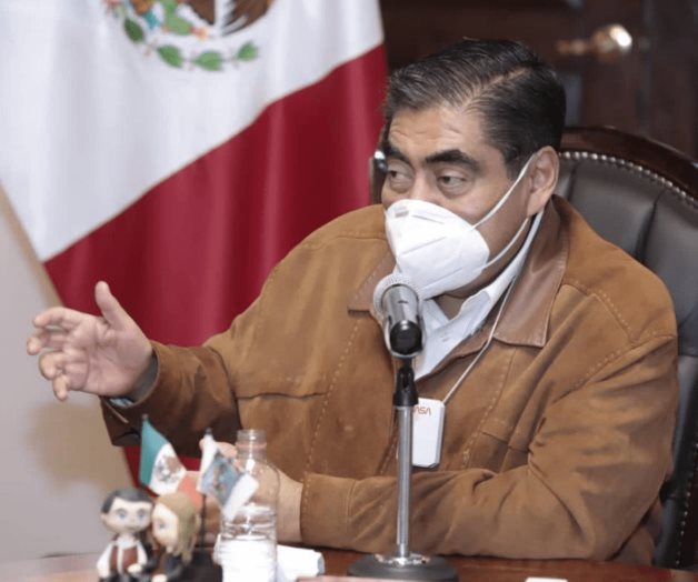 CNDH recomienda a Barbosa pedir disculpas e indemnizar a exsecretario de Salud CNDH recomienda a Barbosa pedir disculpas e indemnizar a exsecretario de Salud