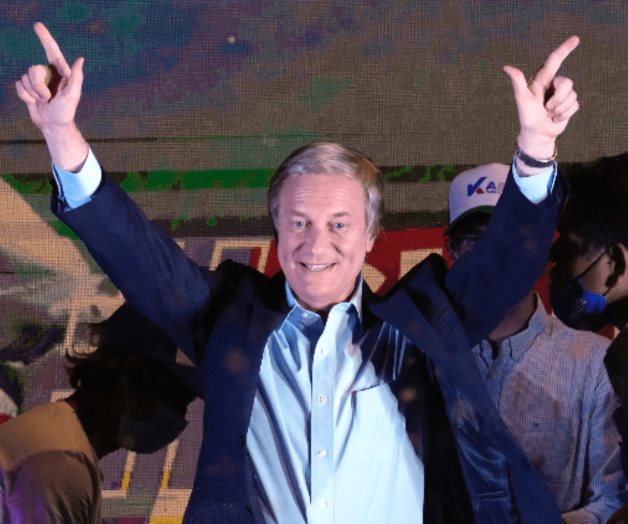 Votantes chilenos entre ultraderecha o izquierda