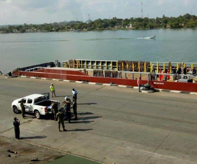 Construyen dos dragas en astilleros de la Marina