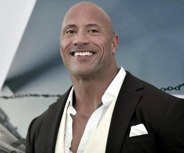 ¡Dwayne Johnson regala camioneta a un fan! ¡Dwayne Johnson regala camioneta a un fan!