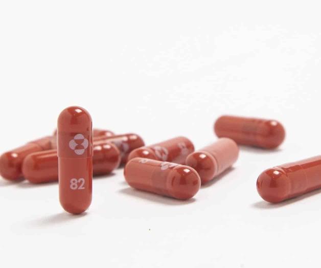 FDA: Píldora COVID de Merck es eficaz, pero se revisará