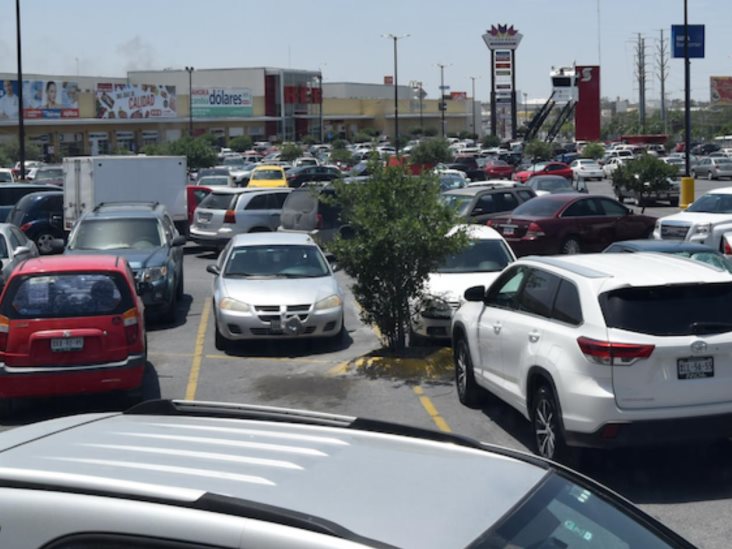Atracan tienda, gasolinera y azotan ‘robacarros’ Atracan tienda, gasolinera y azotan ‘robacarros’