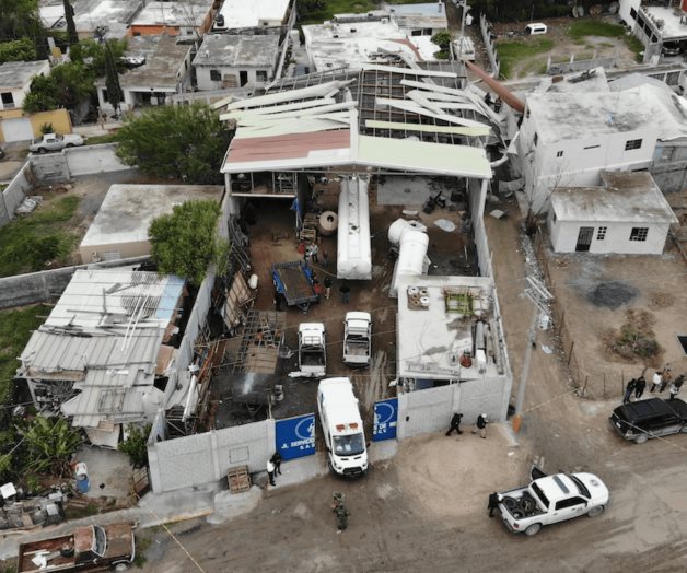 Terrífica explosión: Estalla pipa: 2 muertos y 6 viviendas dañadas