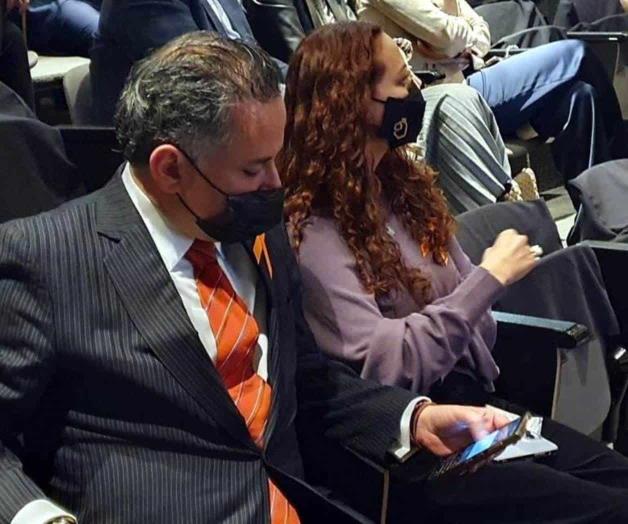 Reaparece Nieto durante un foro en Monterrey