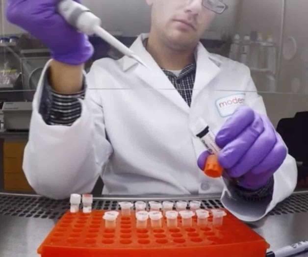 Moderna trabaja en un refuerzo específico de la vacuna para la variante Omicron