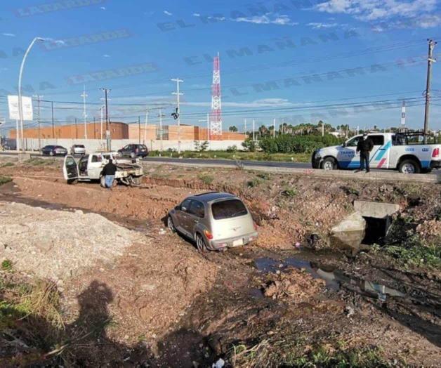 Se sale del camino; iba a exceso de velocidad