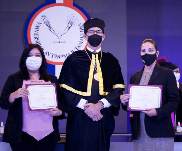 Entregan reconocimientos al Mérito Universitario 2021