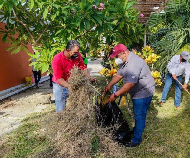 Intensifican en Madero limpieza y fumigación en escuelas
