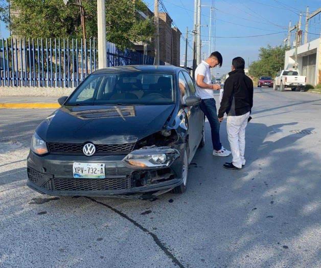 Clásico: joven prefiere chocar y no ceder paso