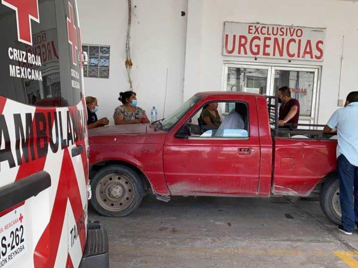 Muere de infarto a bordo de camioneta Muere de infarto a bordo de camioneta