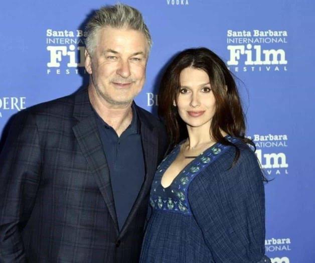 Alec Baldwin y su esposa se alejan de las redes sociales